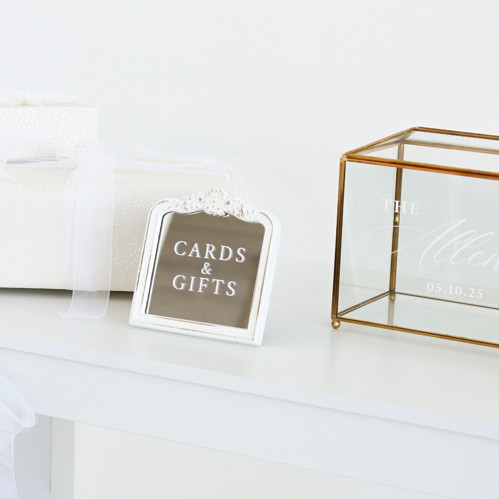 White Cards and Gifts Sign (Mini)