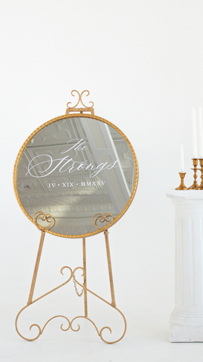 Round wedding welcome mirror